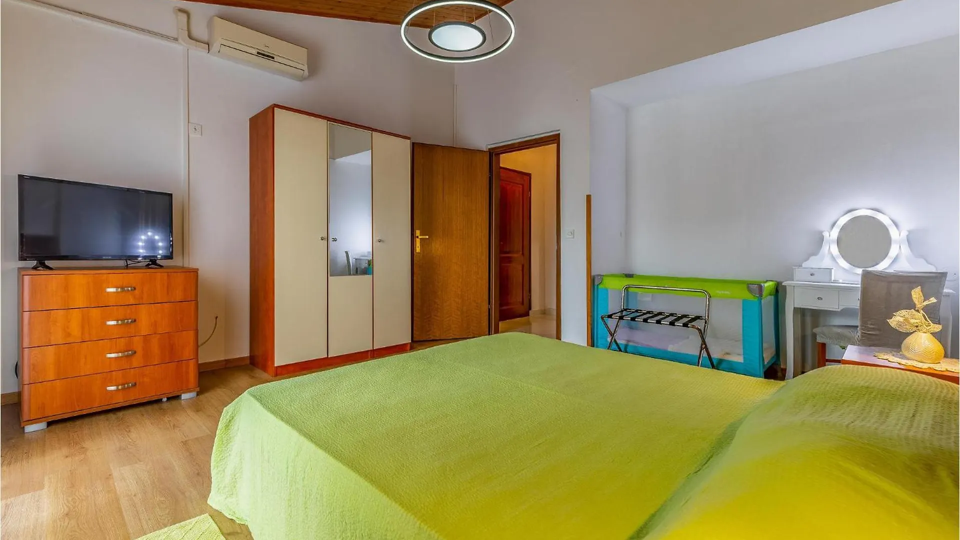 Pet Friendly Home In Pula With Jacuzzi